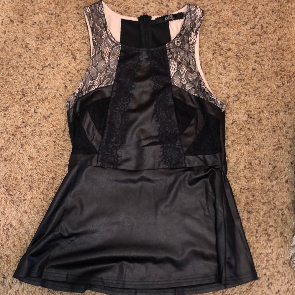 XS BKE boutique lace top